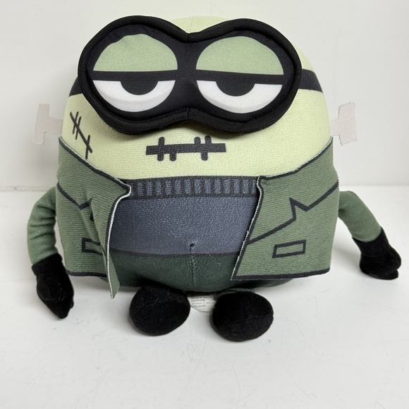 Universal Studios Other - FrankenBob Minion Bob Plush 9" Universal Studios Despicable Me Soft Toy EUC